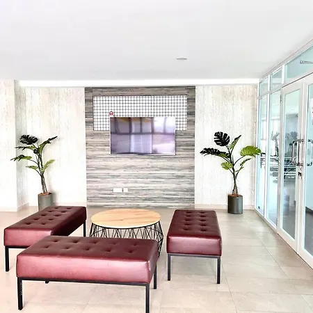 Urban Home-Swimming Pool-City Center Malacca Exterior photo