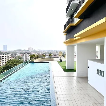 Urban Home-Swimming Pool-City Center Malacca Exterior photo