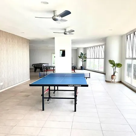 Urban Home-Swimming Pool-City Center Malacca Exterior photo