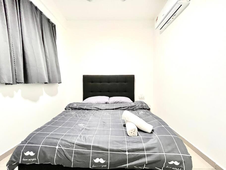 Urban Home-swimming Pool-city Center Apartment Malacca