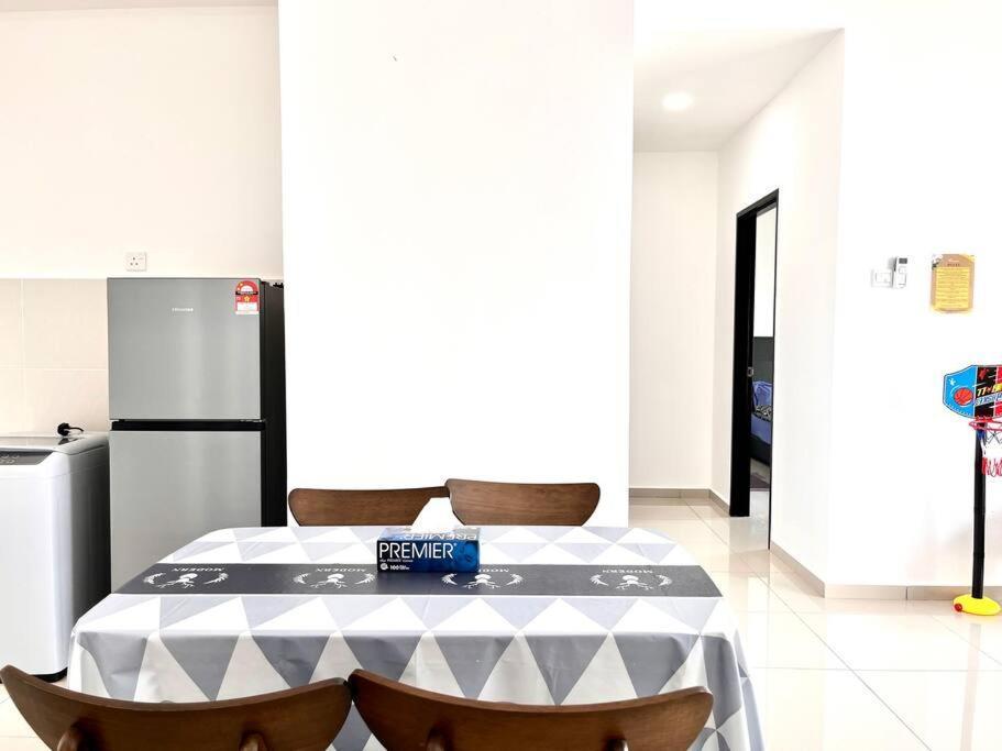 Apartment Urban Home-swimming Pool-city Center Malacca