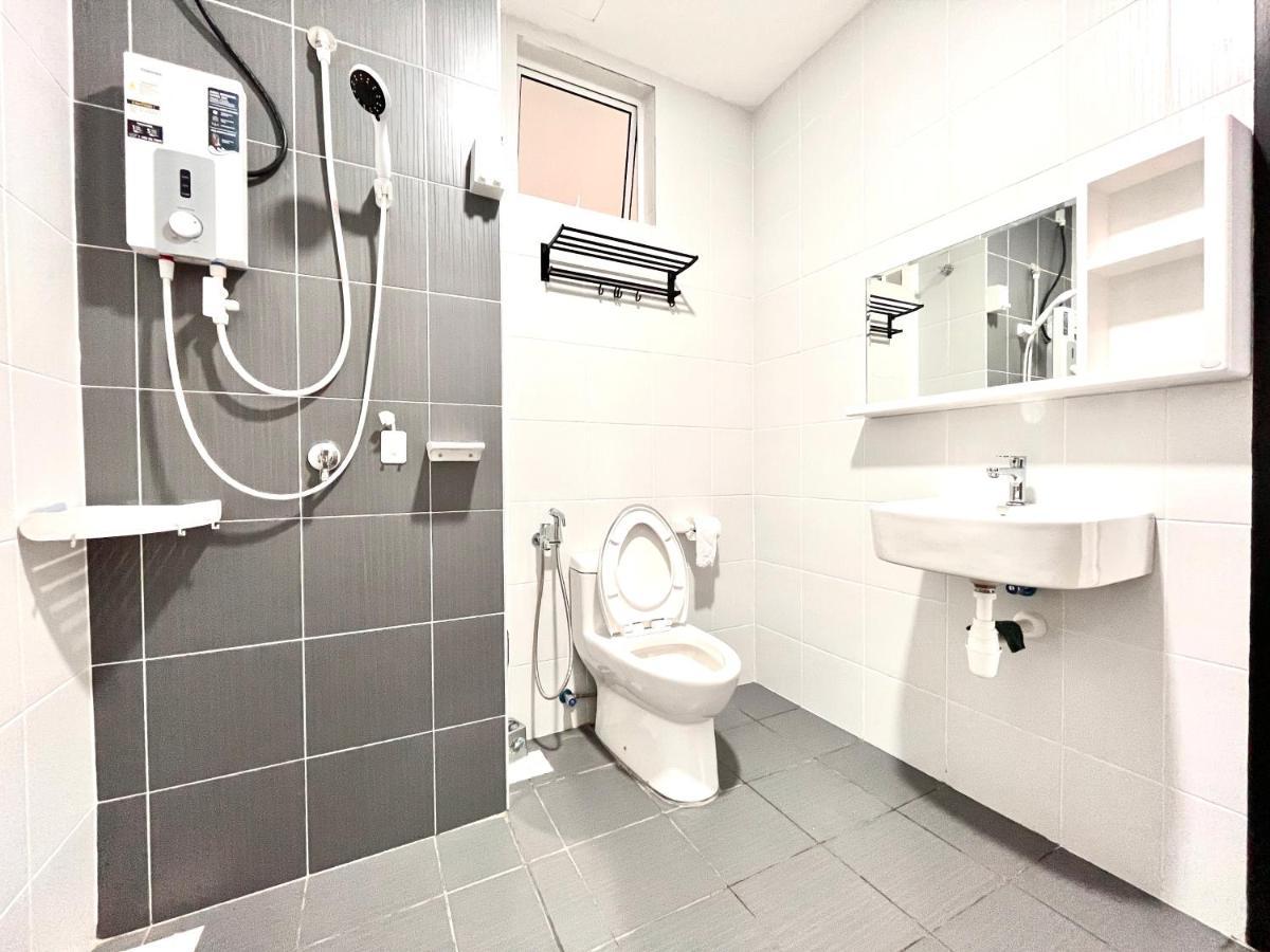 Apartment Urban Home-swimming Pool-city Center Malacca